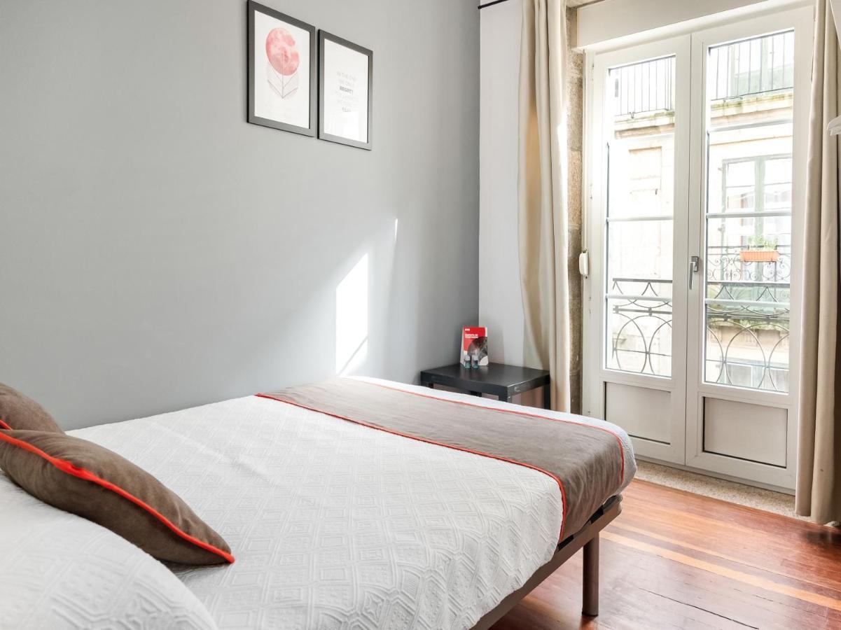 Oyo Hospedaje La Tita Santiago de Compostela Exteriör bild