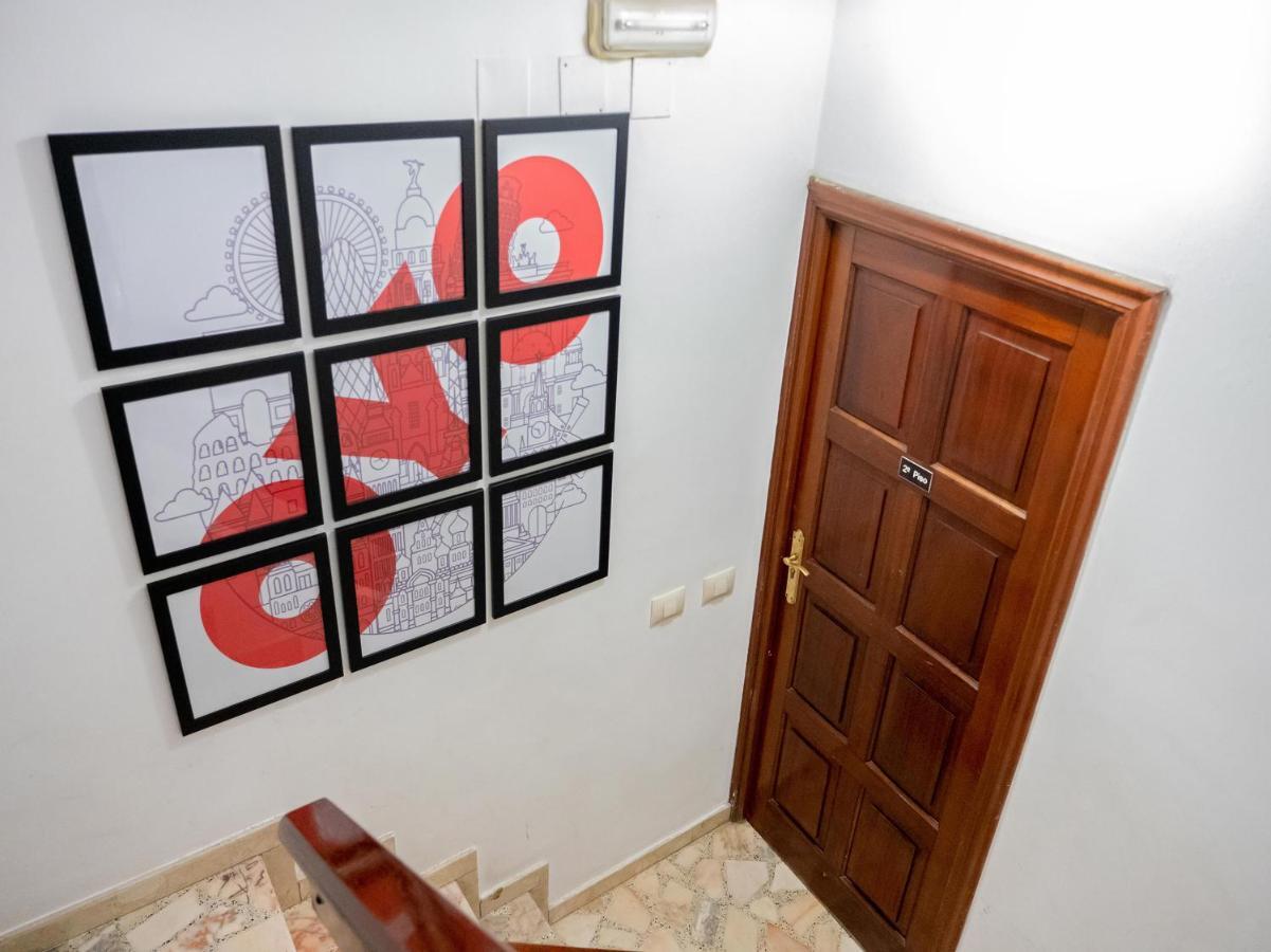 Oyo Hospedaje La Tita Santiago de Compostela Exteriör bild